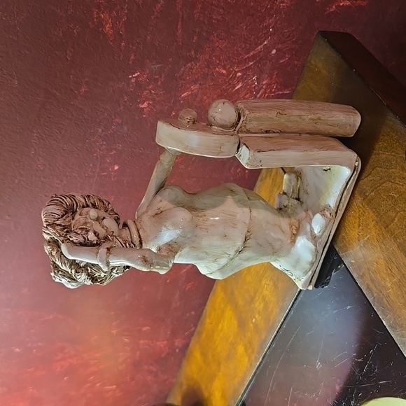 Pre-owned - Vtg - Signed w/o Tag - Dino Bencini "Lady On Scale" Figurine - Italy - Picture 8 of 10